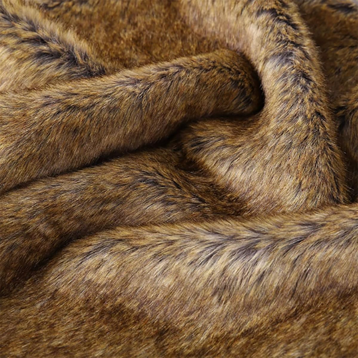 LIUNI Dyed Tips Plush Faux Fur Fabric Short Plush Craft Material for Costume Fashion Rugs Props Backdrops Cosplay Chair Decoration 160 X50cm