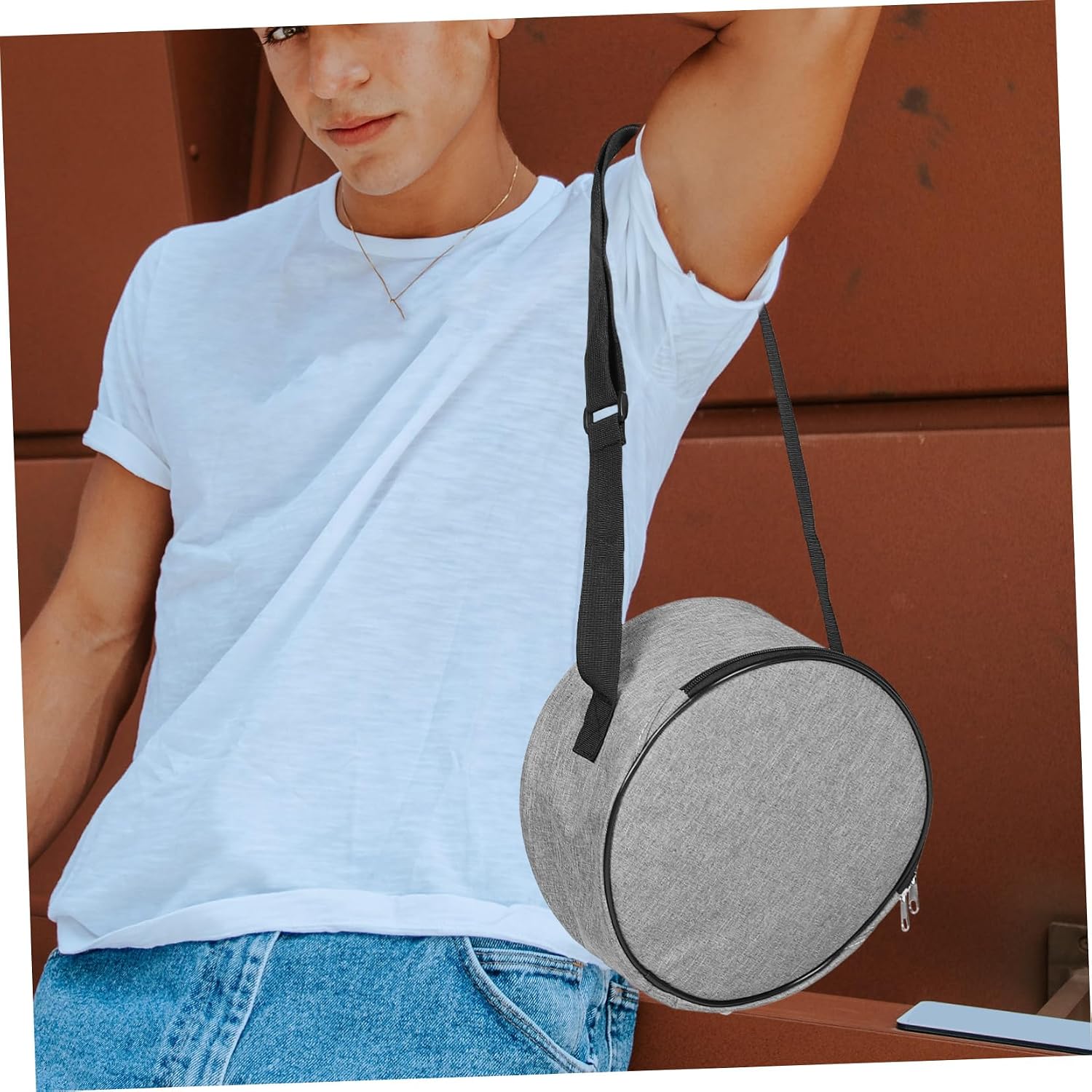 Golfing Flying Disc Carry Bag Portable Disc Holder for Outdoor Training Lightweight Storage Pouch for Beginners and Practice Sessions Capacity and Design