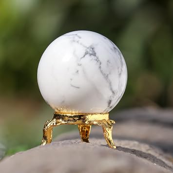 Crocon 45mm Howlite Stone Sphere Ball with Metal Stand 1400+ Carats Gemstone Ball Healing Sphere Sculpture Figurine for Fengshui Divination Home Decoration Photography Crystal Sphere