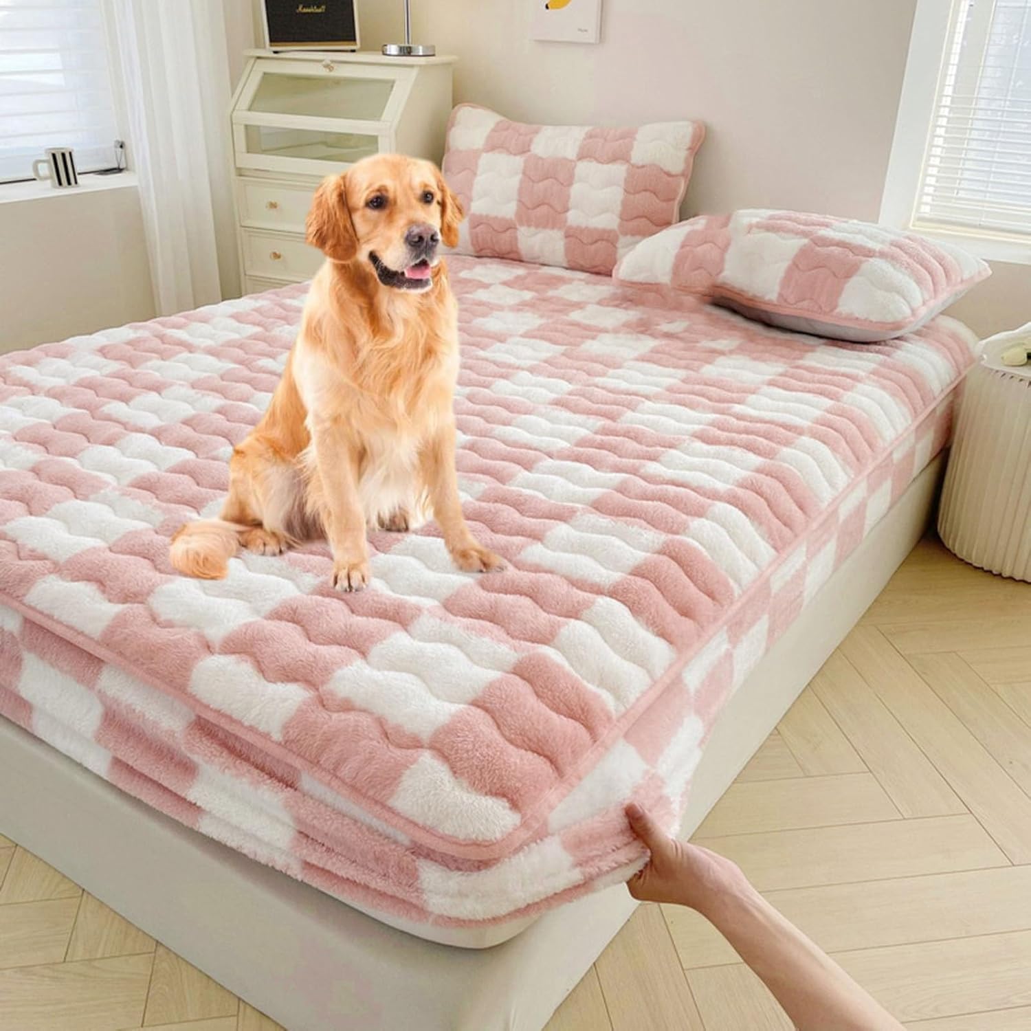 Flannel Fitted Sheet Velvet Checkered Bedding Mattress Protector with 12'' Deep Pocket,Winter Warm Fuzzy Fitted Sheet Noiseless Plush Mattress Topper Cover (Khaki,35x79inch)