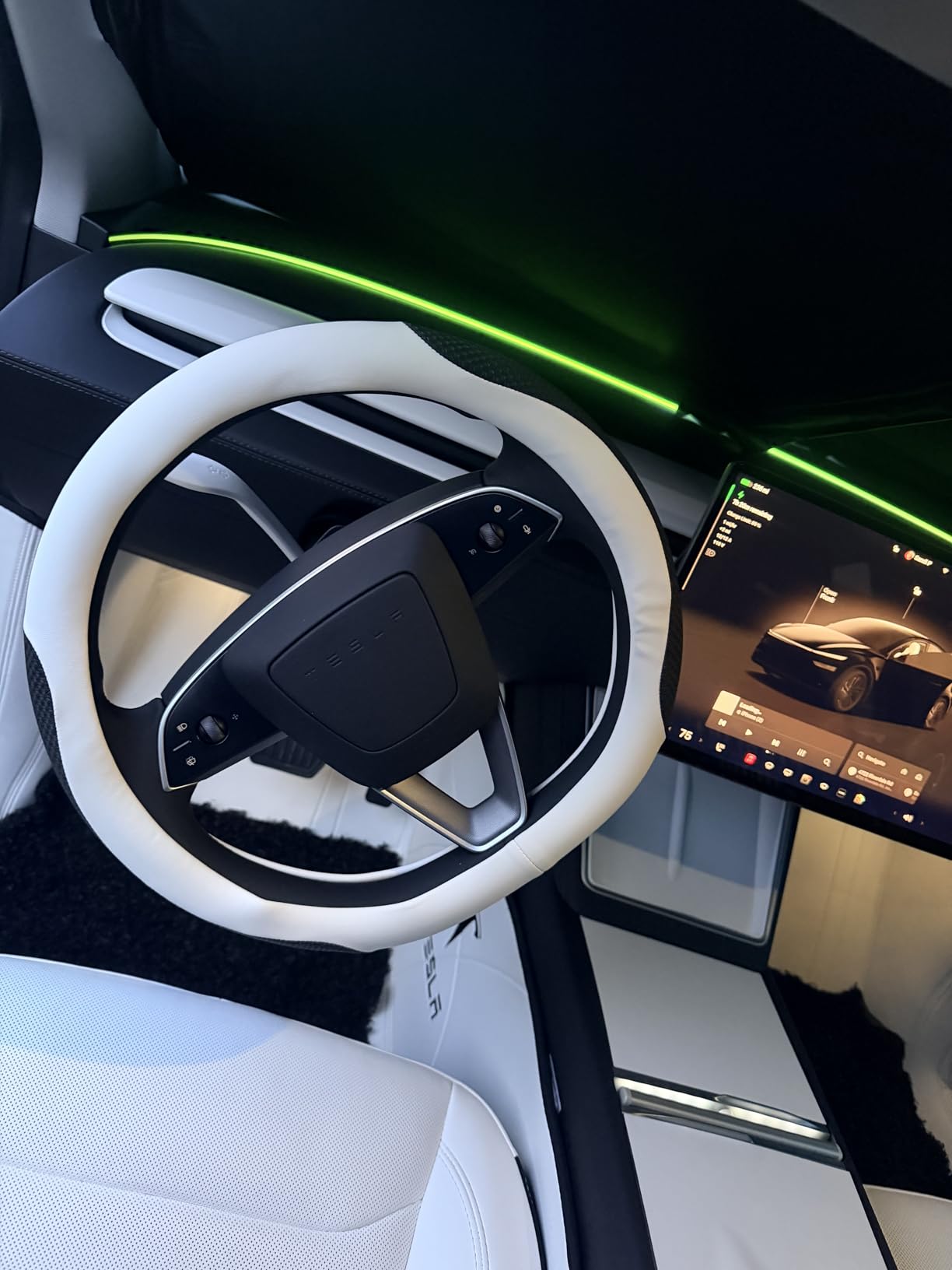 Tesla Model Y & Model 3 Nappa Leather Steering Cover – Non-Slip (2017–2026)