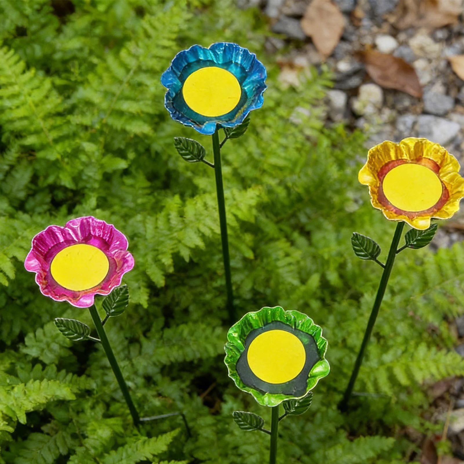 Stazione di irrigazione per api, mangiatoia per api per giardino, in metallo a forma di fiore a forma di farfalla Insec-t Stazione per bere con paletti per esterni, giardino, cortile