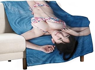 毛布 柳瀬早紀 ブランケット ふわふわ 柔らかい 軽量 多機能 フランネル洗える 掛け毛布 おしゃれ オフィス 冷房対策 なめらかな肌触り 春夏秋冬 四季通用 薄手 暖かくて柔らかい 静電防止 プレゼント 76cm*102cm