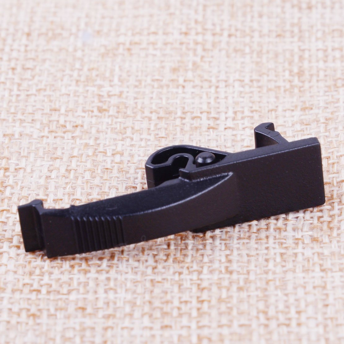 Amazon.com: 2Pcs Plastic Black Front Wiper Blade Arm Retraining 