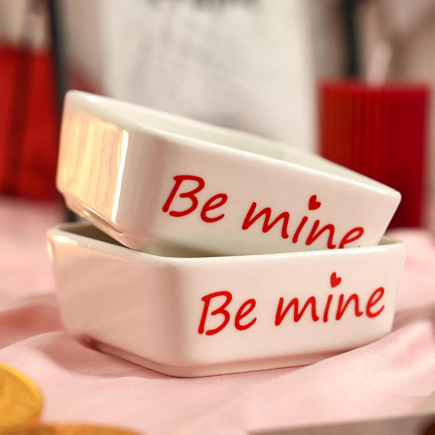 FESTGLOX Ceramic Trinket Dishes Set of 2, Small Candy Dish with Be Mine Heart Design, Multi-Purpose Mini Bowls for Jewelry Keys Spices, Home Kitchen Table Decor, Romantic Gift for Her