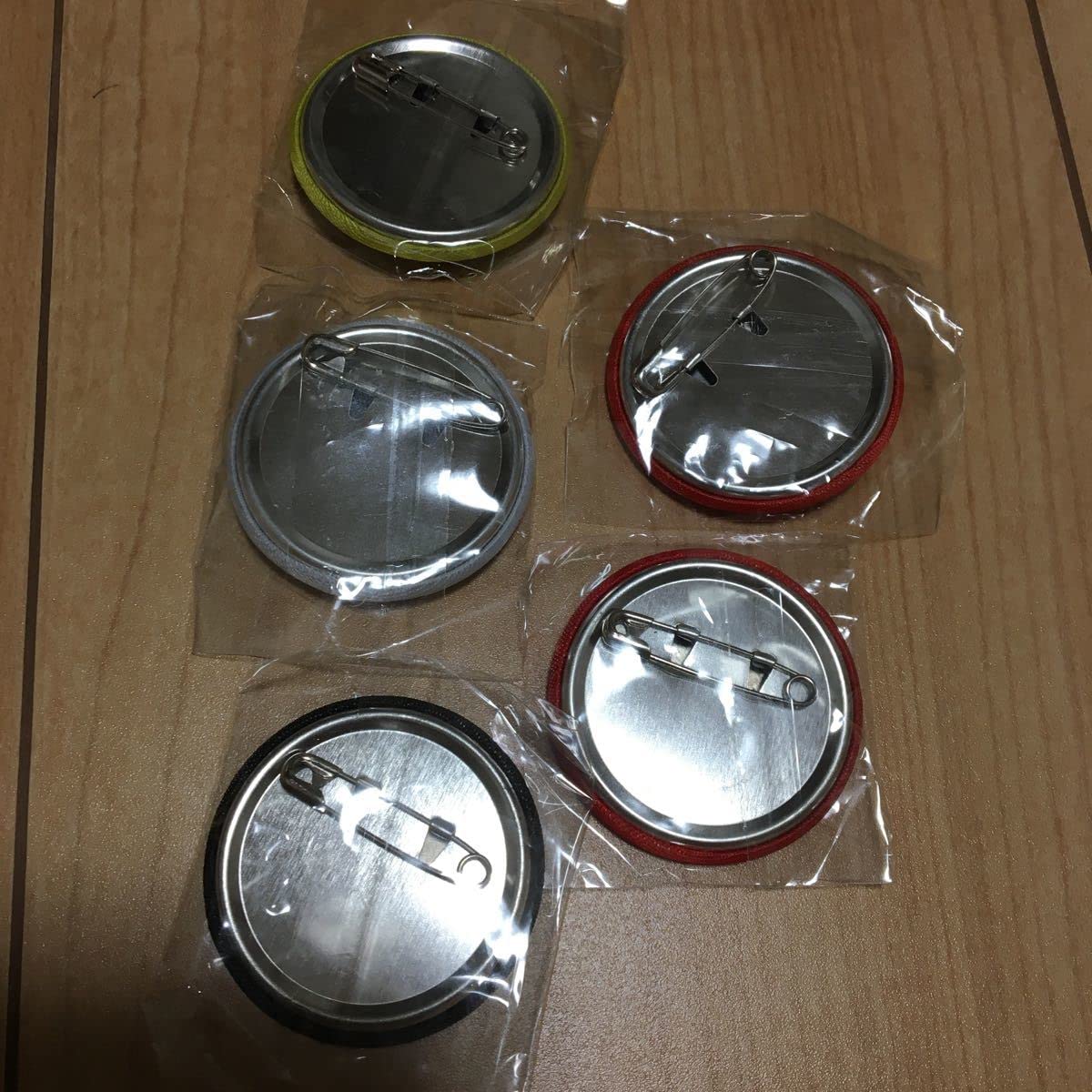 Amazon.co.jp: 阪神タイガース 刺繍サイン 缶バッジ 5個セット 