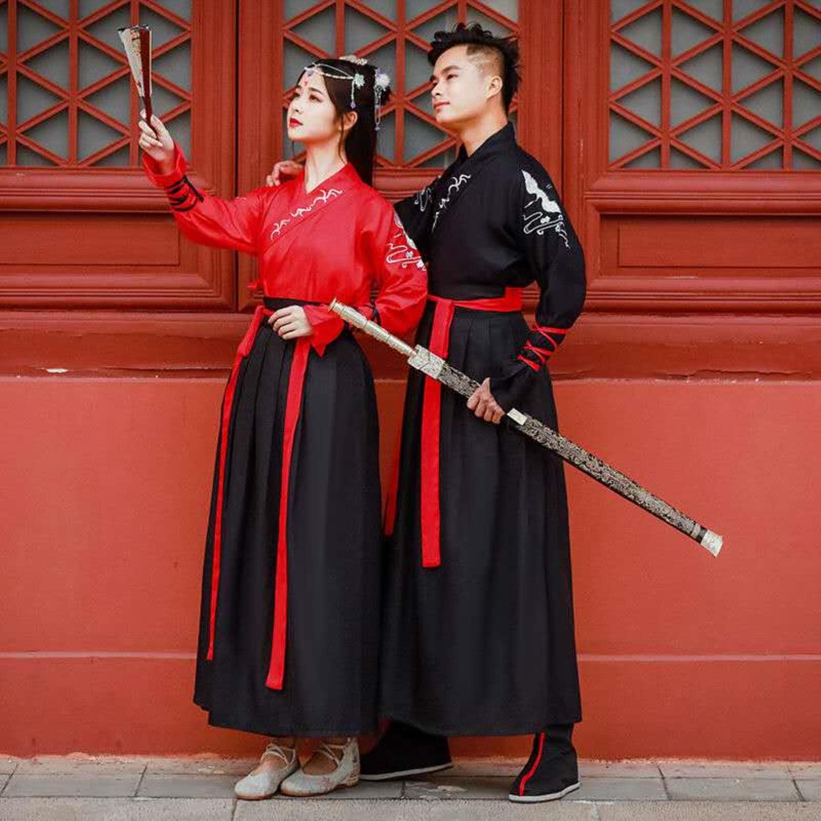 Camicia da uomo e vestito da donna per coppie Halloween Customes cinese Tang Suit tradizionale Hanfu uomo