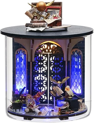 Kit de muebles de madera en miniatura para bricolaje, mini modelo de casa de muñecas hecho a mano con cubierta antipolvo y LED, escala 124, juguetes