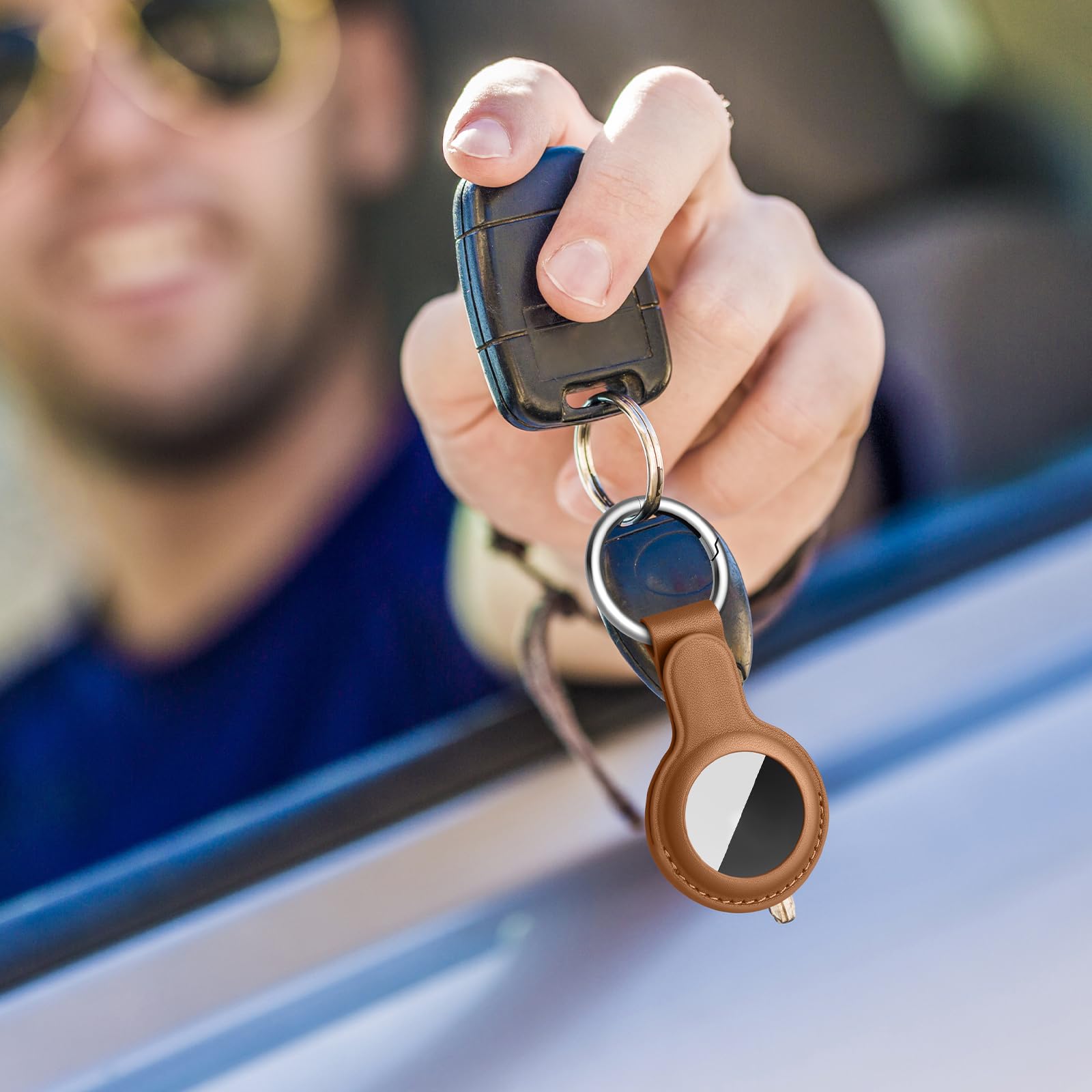 Meliya Funda para AirTag Llavero,1 Pieza Llaveros AirTag Funda Protectora de Cuero Funda Anti-Perdida Anti-Rasguños para AirTag(No Incluye AirTags)(Marrón) — view 8