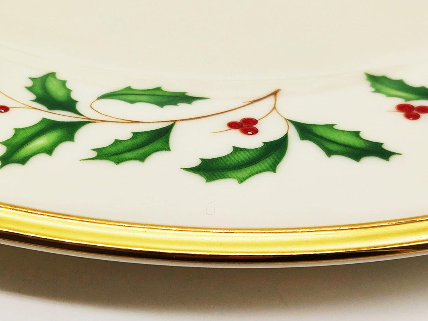 Lenox 1995 Annual Holiday Collector Plate Home for The Holidays