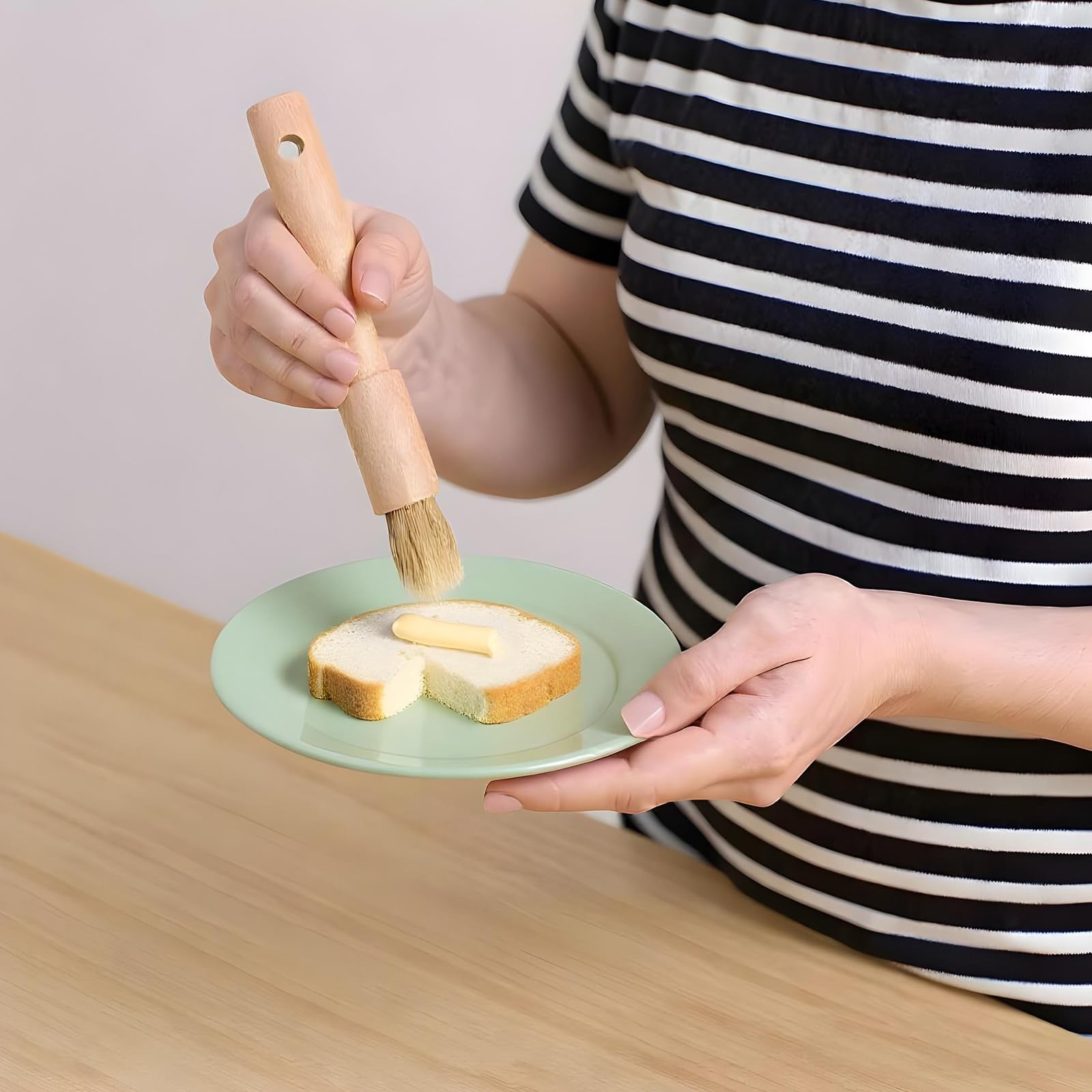 Ouligay 2 Stück Backpinsel Naturborsten Holz Grillpinsel Backen Ölpinsel Geölt Pastry Brushes BBQ Pinsel Koch Holzgriff Baking Brush Küchenpinsel für Grillen Rühren Kochen Sauce Marinade, 19cm Länge