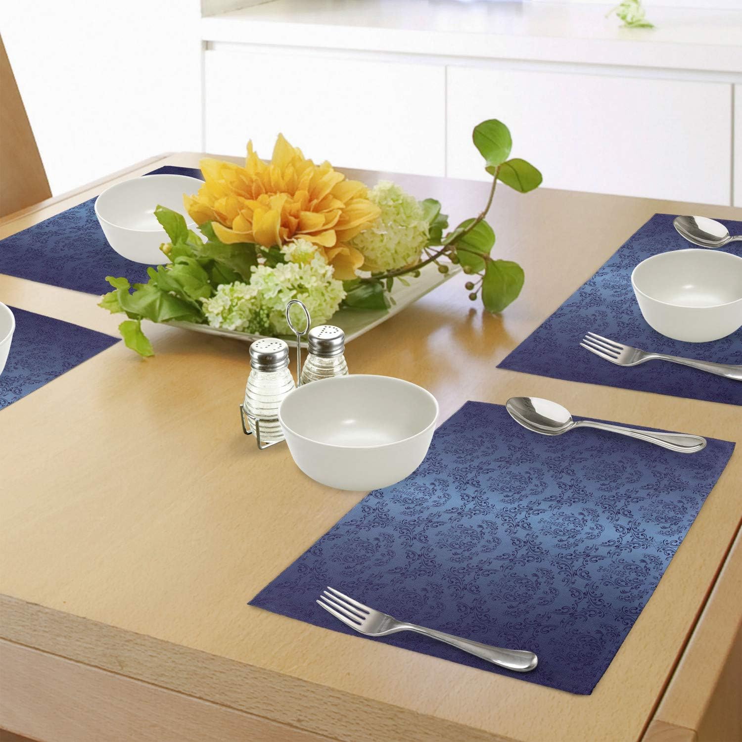 Lunarable Navy Blue Place Mats Set of 4, Antique Baroque Floral Swirling Patterns Victorian Vintage Retro Style, Washable Fabric Placemats for Dining Room Kitchen Table Decor, Dark Blue and Blue