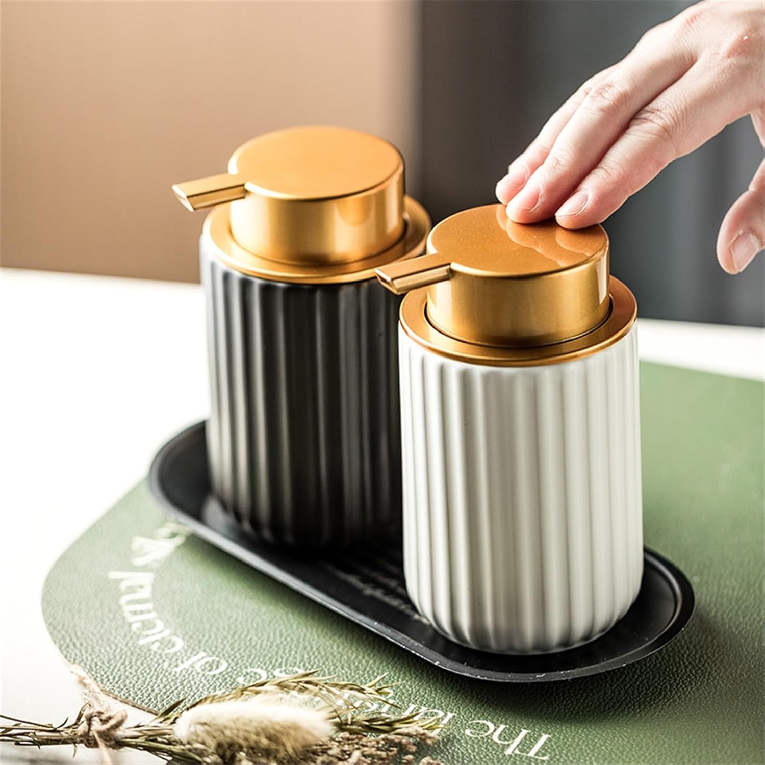 Modern Ceramic Striped Soap Dispenser Bathroom Shower Gel Lotion Push Foaming Bottle Bathroom (Pink)