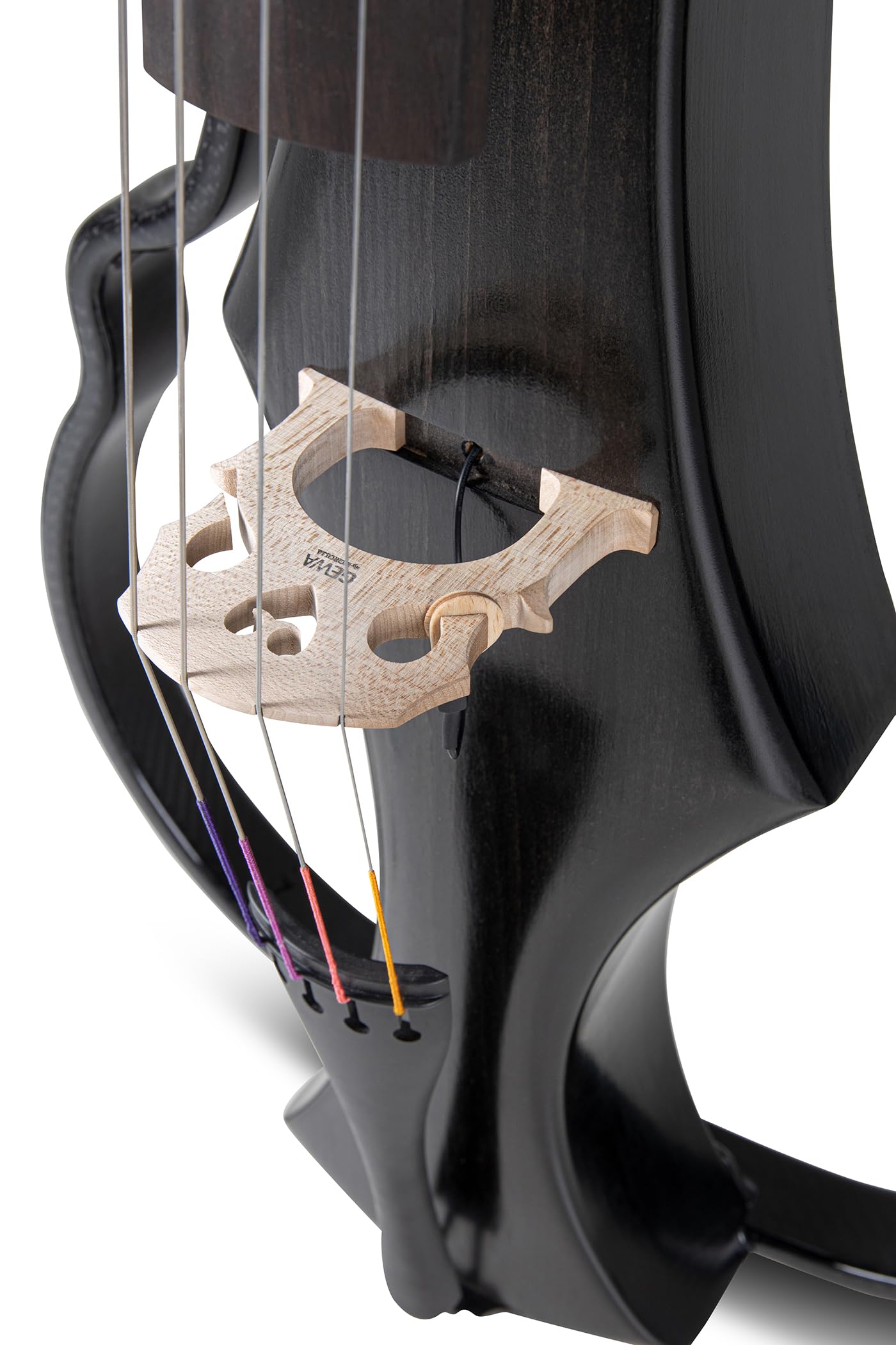 GEWA E-Cello Novita 3.0-4/4 – violoncello elettronico con telaio in carbonio, corpo in legno massiccio e sistema preamplificatore, nero, Made in Germany