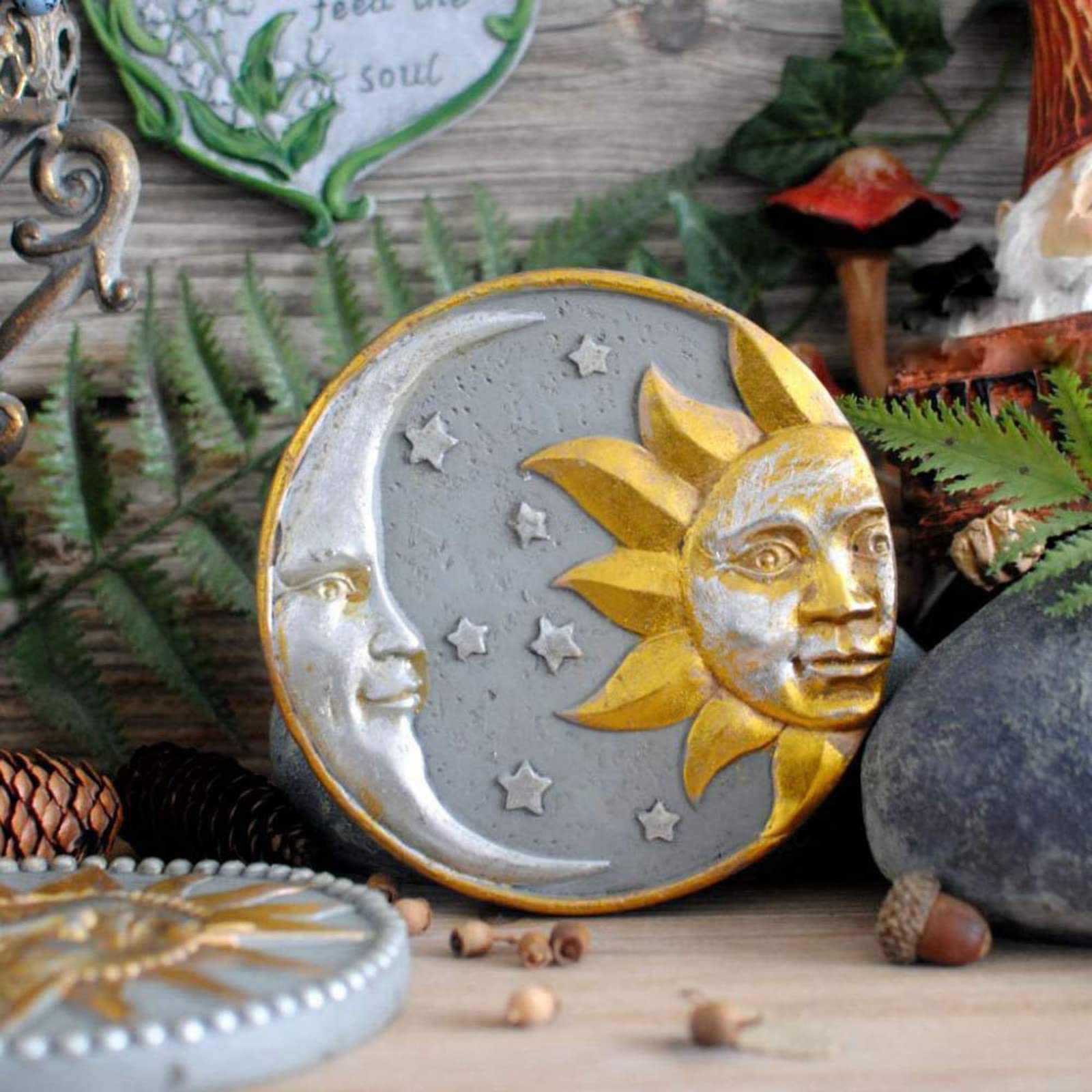 Ornement de jardin en ciment Dieu de la lune retro pour mur extérieur et patio