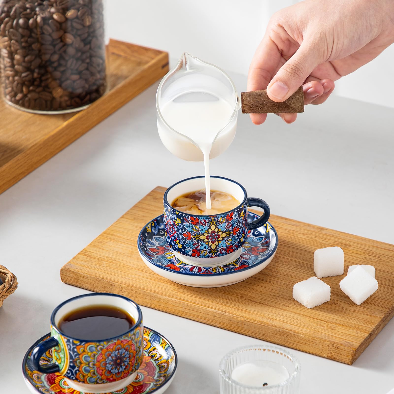 vancasso SIMI Espressotassen 4er Set, 90 ml Espresso Kaffeetassen mit Untertassen & Ständer, Stapelbar Dickwandig Kaffeebecher aus Porzellan für Kaffeegetränke, Cappuccino, Latte, Tee – Elegantes