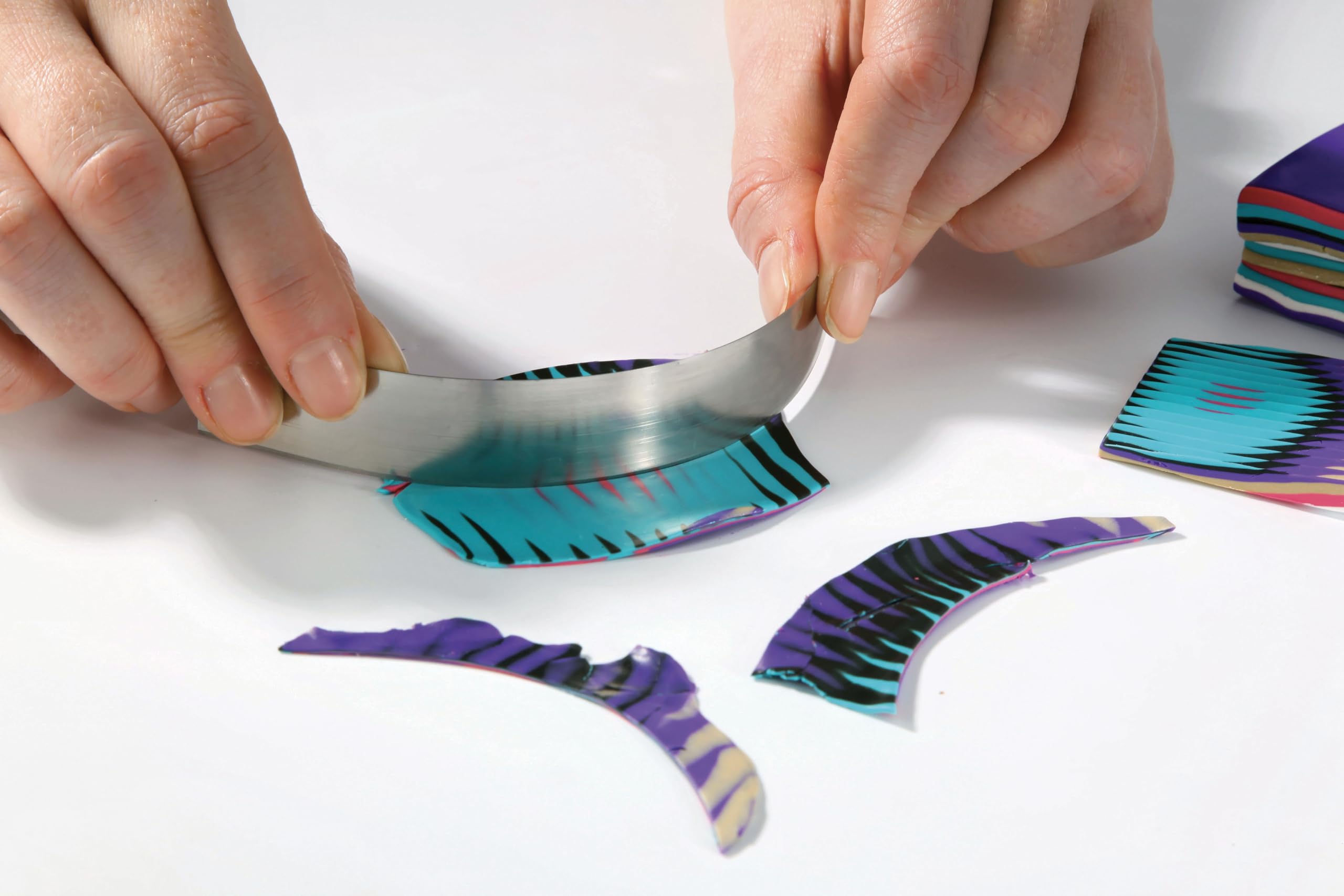 Cernit CE909C, Set of 2 flexible and sharp stainless steel blades, Precise cutting of polymer clay, Modelling clay blade - Image 3