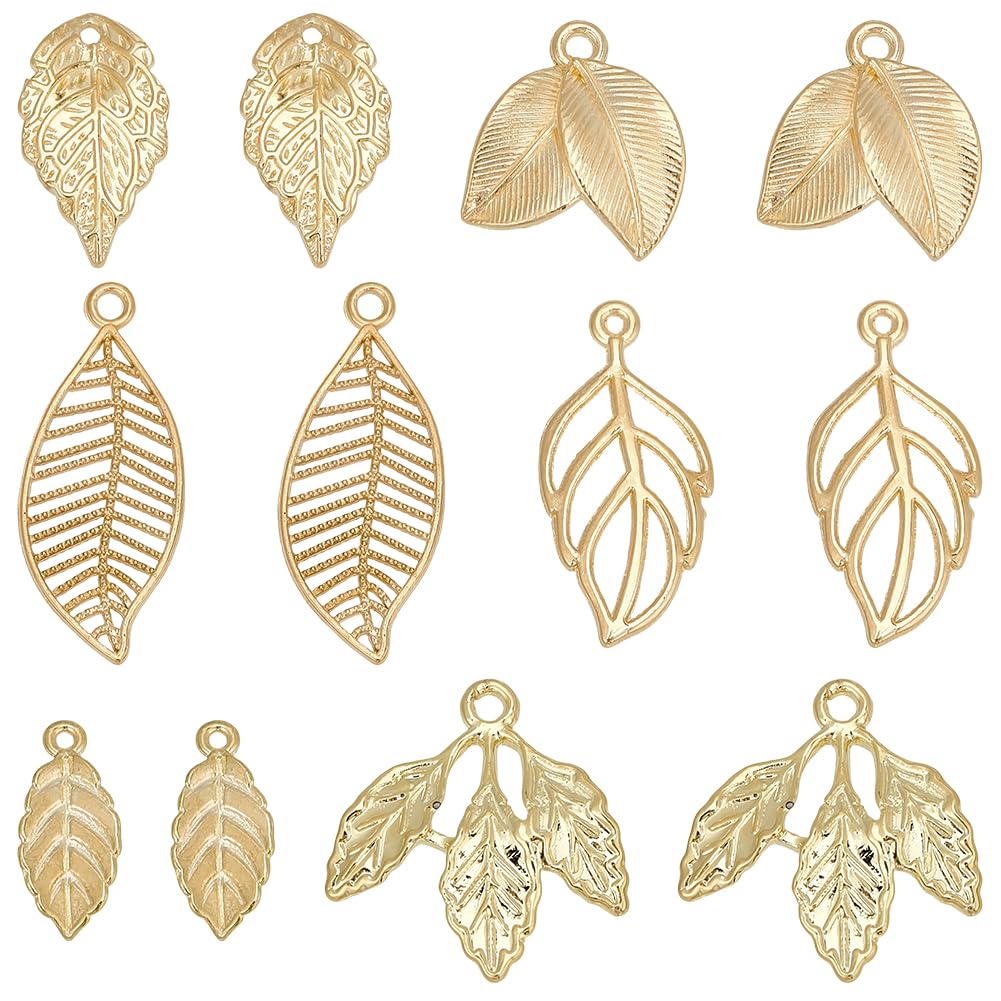 Bijoux en feuilles dorées de qualité : pendentifs en alliage métallique ciselé