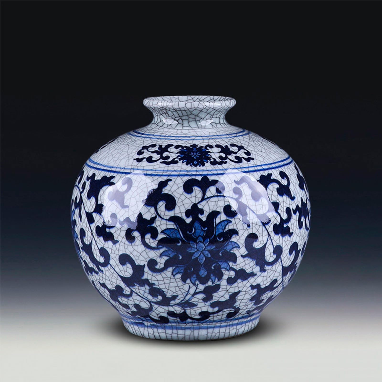 Vase en céramique de style chinois pour une décoration de salon zen