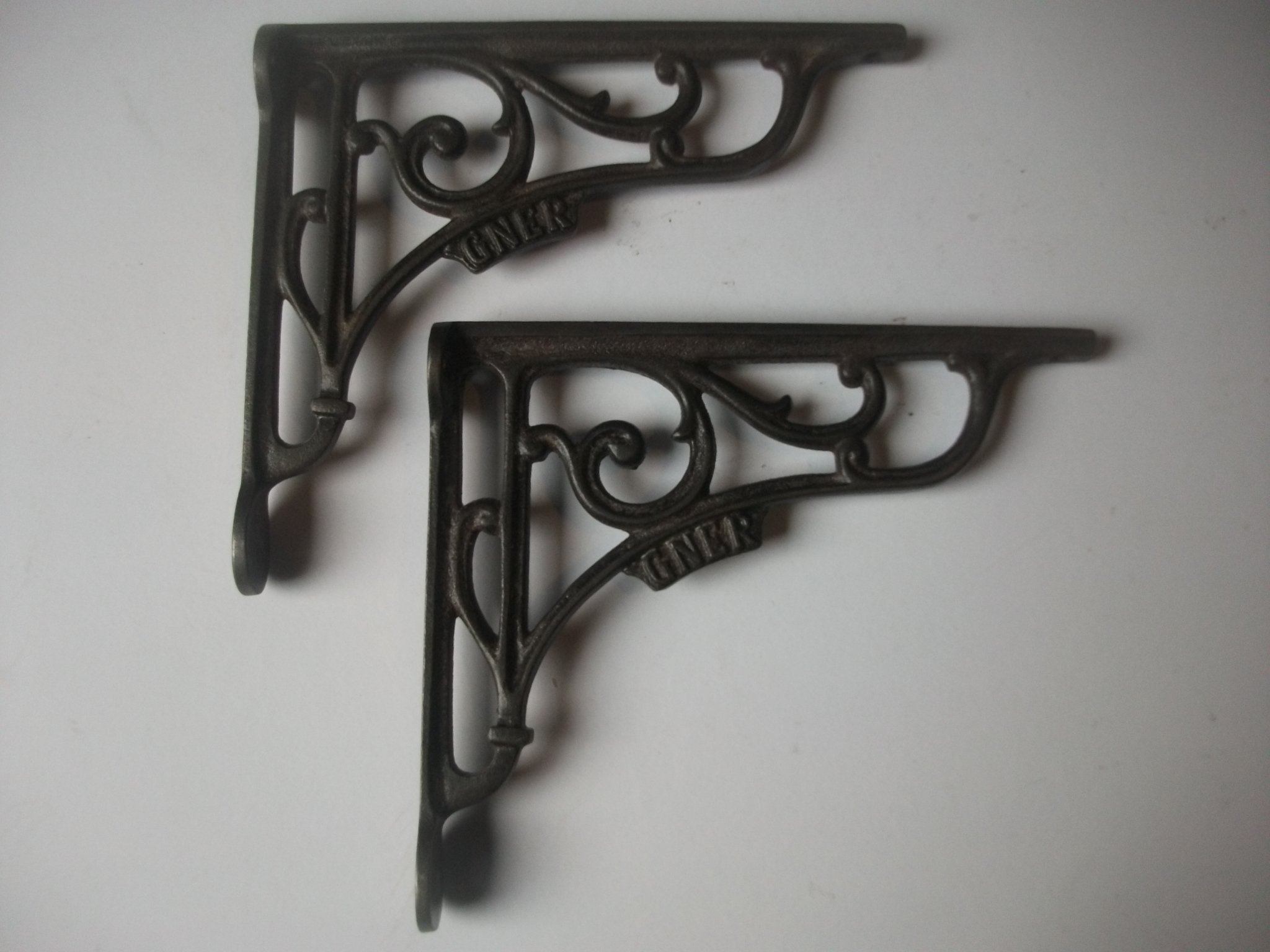 quality pair gner 19cm x 17cm brackets Cast Iron toilet - wall shelf brackets