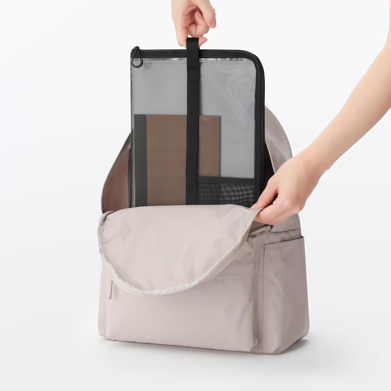 MUJI 23044721 Nylon Mesh Vertical Document Case with Dividers for A4 Size, Gray