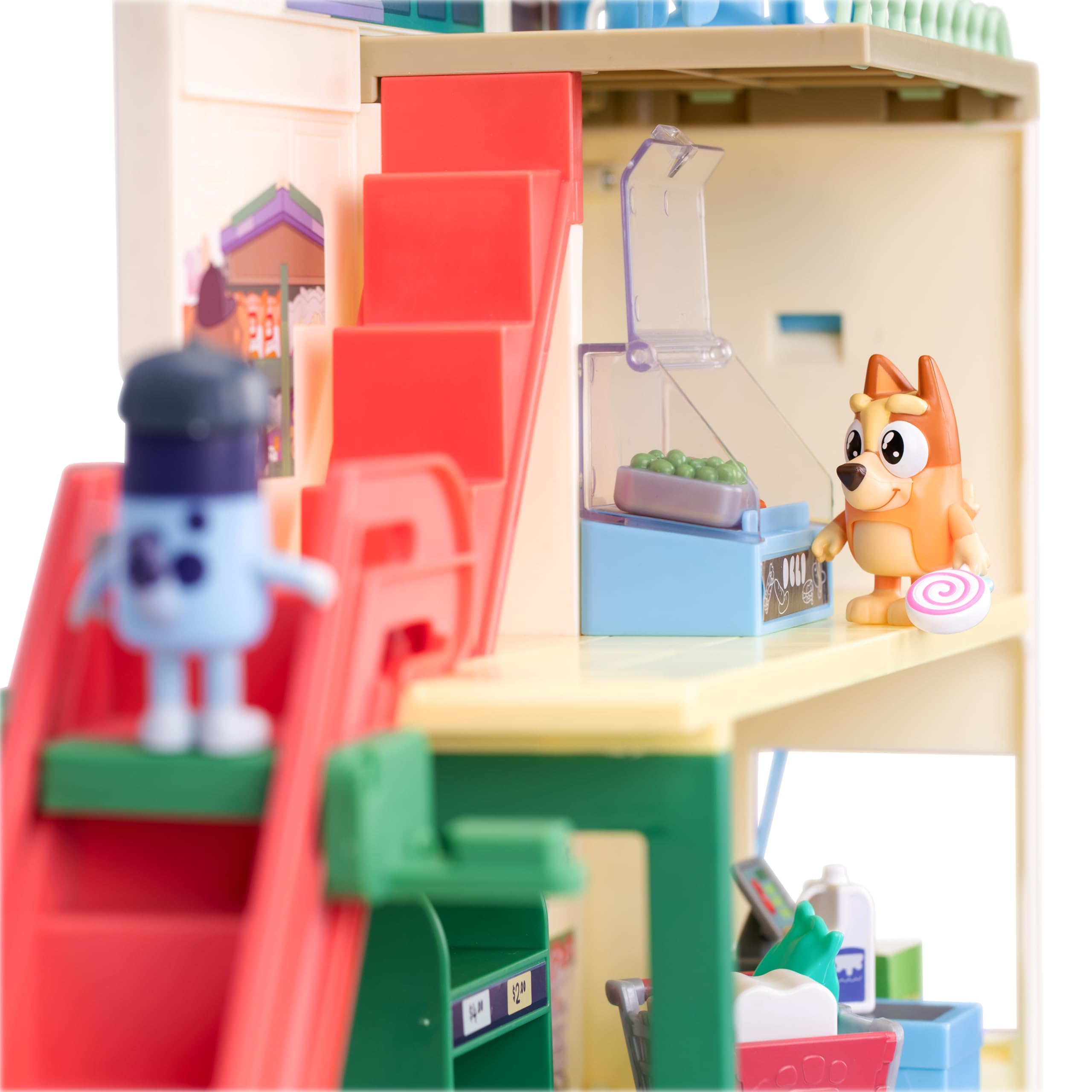 Bluey Set de Juego Supermercado, 3 Pisos con Figuras exclusivas Bingo, Incluye Escalera mecánica, 24 Sonidos, más de 15 Piezas de Juego y un intercomunicador, Altura Superior a 40 cm