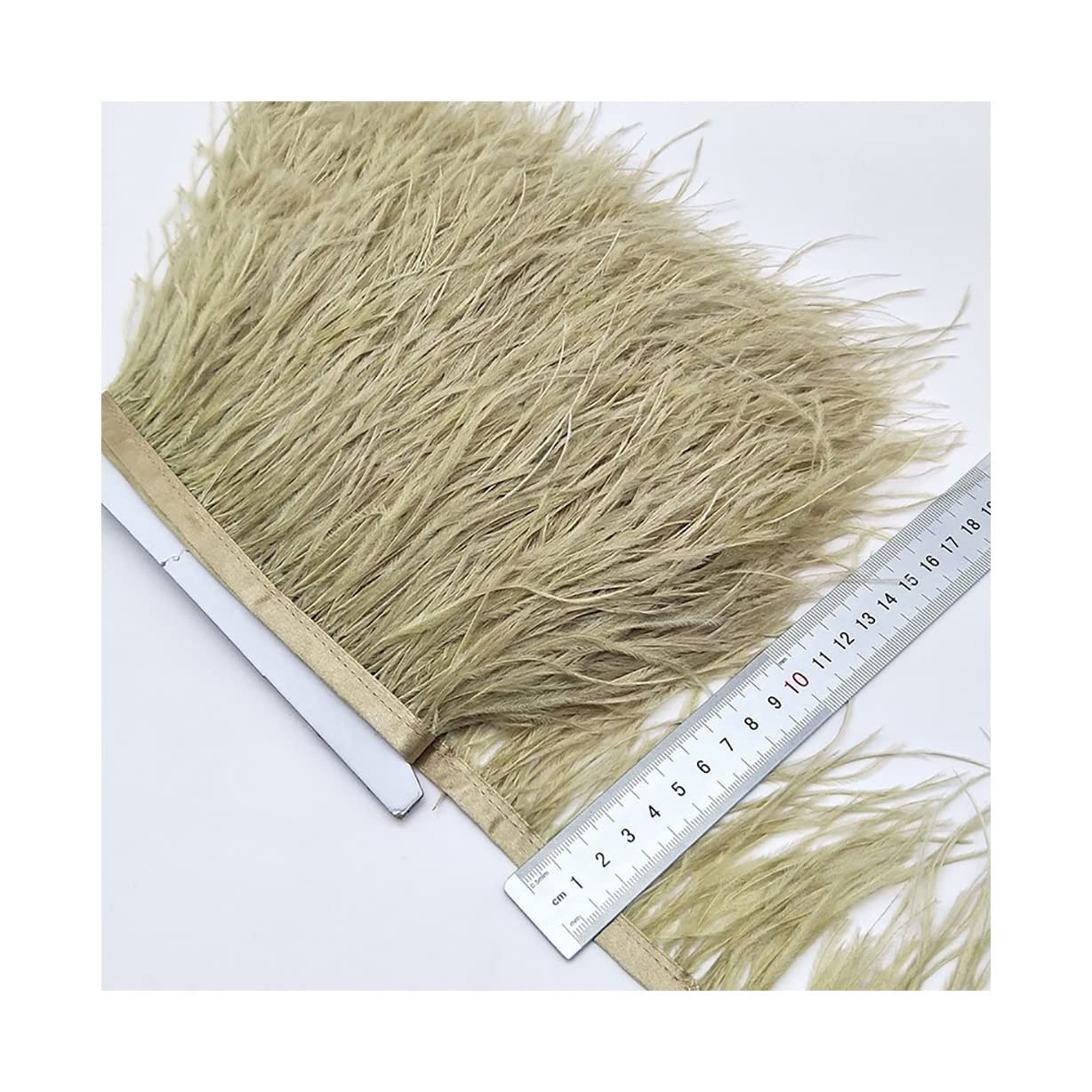 Bordure en plumes d'autruche mint pour personnaliser vos robes de soirée