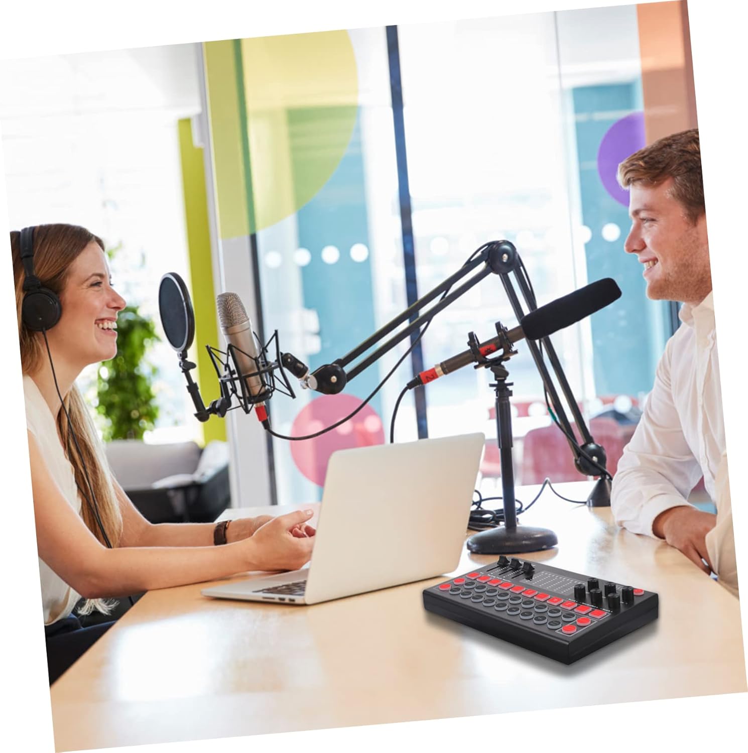 POPETPOP Versatile Voice Disguiser and Audio Mixer Portable Sound Card for Live Streaming Karaoke and Gaming Compatible Computer and Mobile Devices