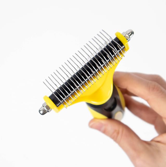Foto 3 de 7 de GLÜCKPET Cepillo para Perro, Elimina el Pelo Muerto, Desenreda Nudos, Amarillo, Certificado CE