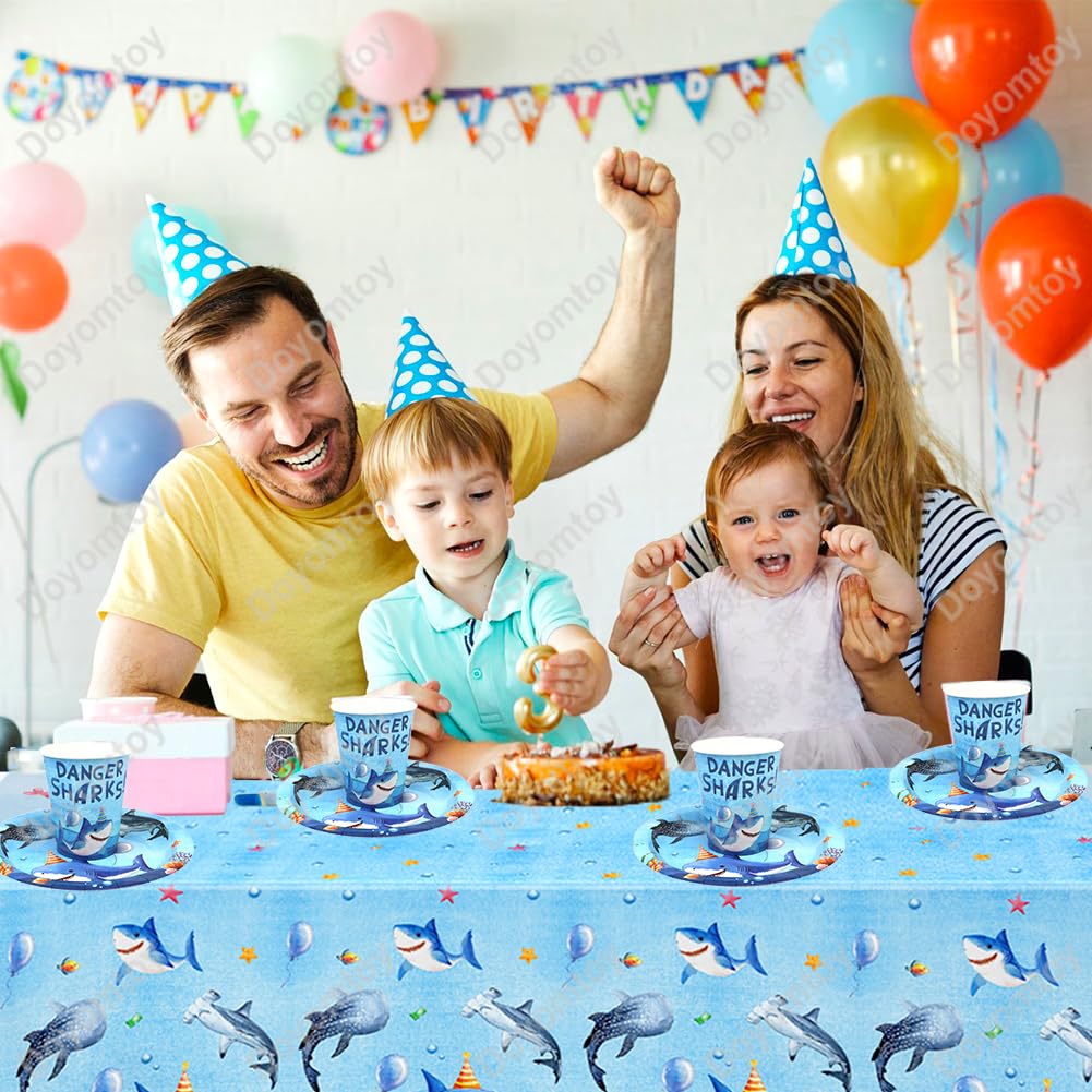 Stoviglie per Feste Squalo,Doyomtoy Animali Oceanici Compleanno Squali Decorazioni Ocean Sea Piatti di Compleanno, Tazze, Tovaglioli per Bambini Compleanno Favors 20 Ospiti