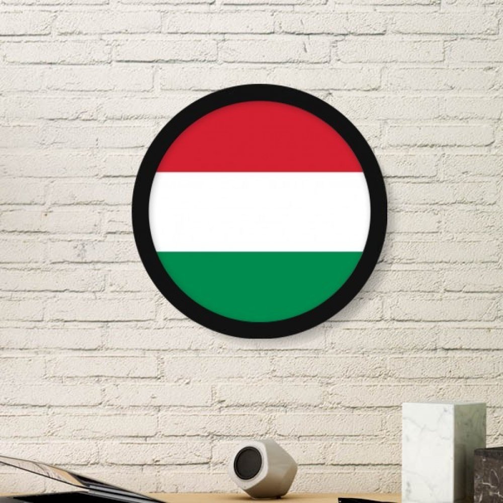 Cadre photo drapeau Hongrie rond noir de taille Small pour stickers muraux et décoration