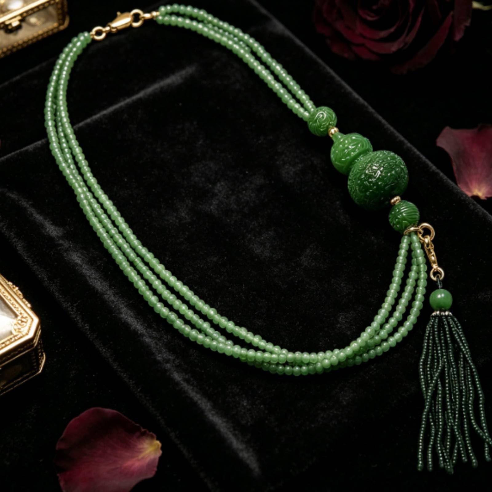 Baoblaze Collana Donna Elegante Collana Multistrato Collana Perline Collana con Pendente Design Vintage con Fili Drappeggiati E Dettagli Scolpiti in Perline Verdi Adatta per Ufficio Uscite