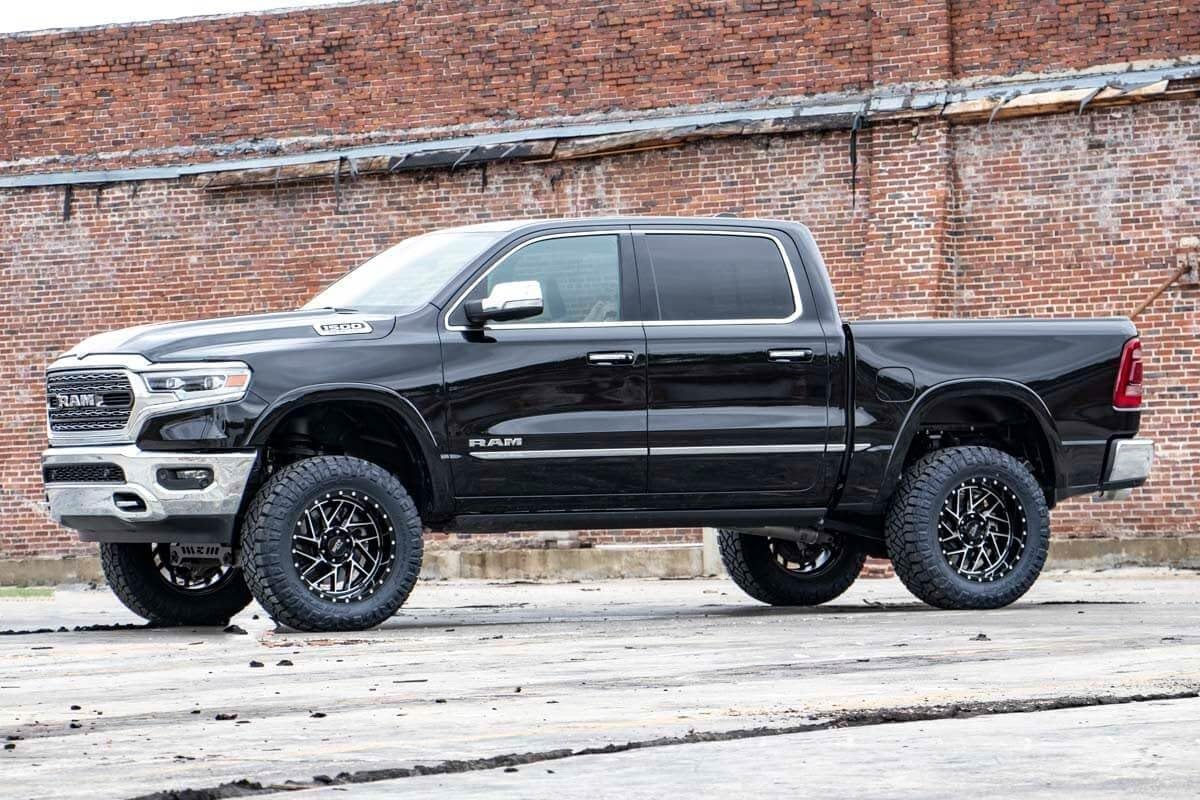 Rough Country 5" Lift Kit for 2019-2024 Ram 1500 4WD | Air Ride - 33830A