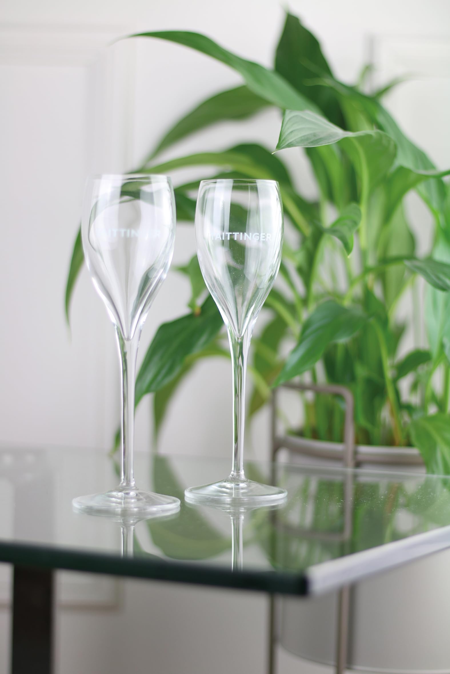 Taittinger Champagner 0,75l Brut Réserve mit zwei Gläser im Geschenkkarton - Geschenkset