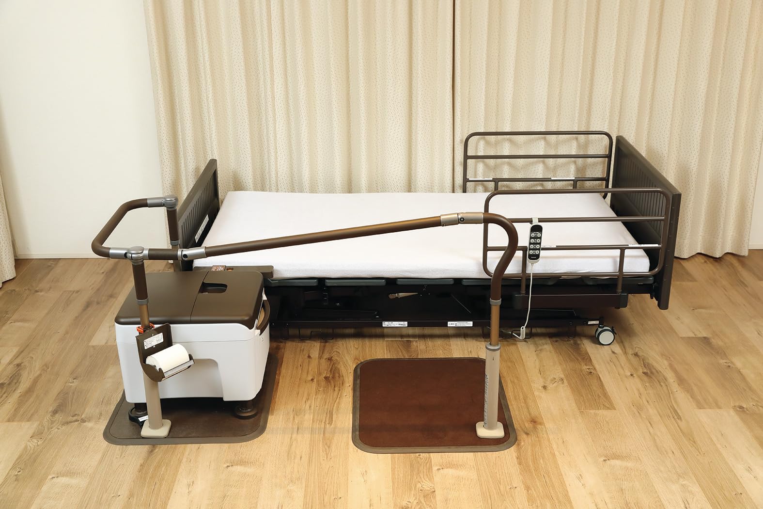 Amazon.co.jp: [ パナソニック] ポータブルトイレ ラフィーネキューブ