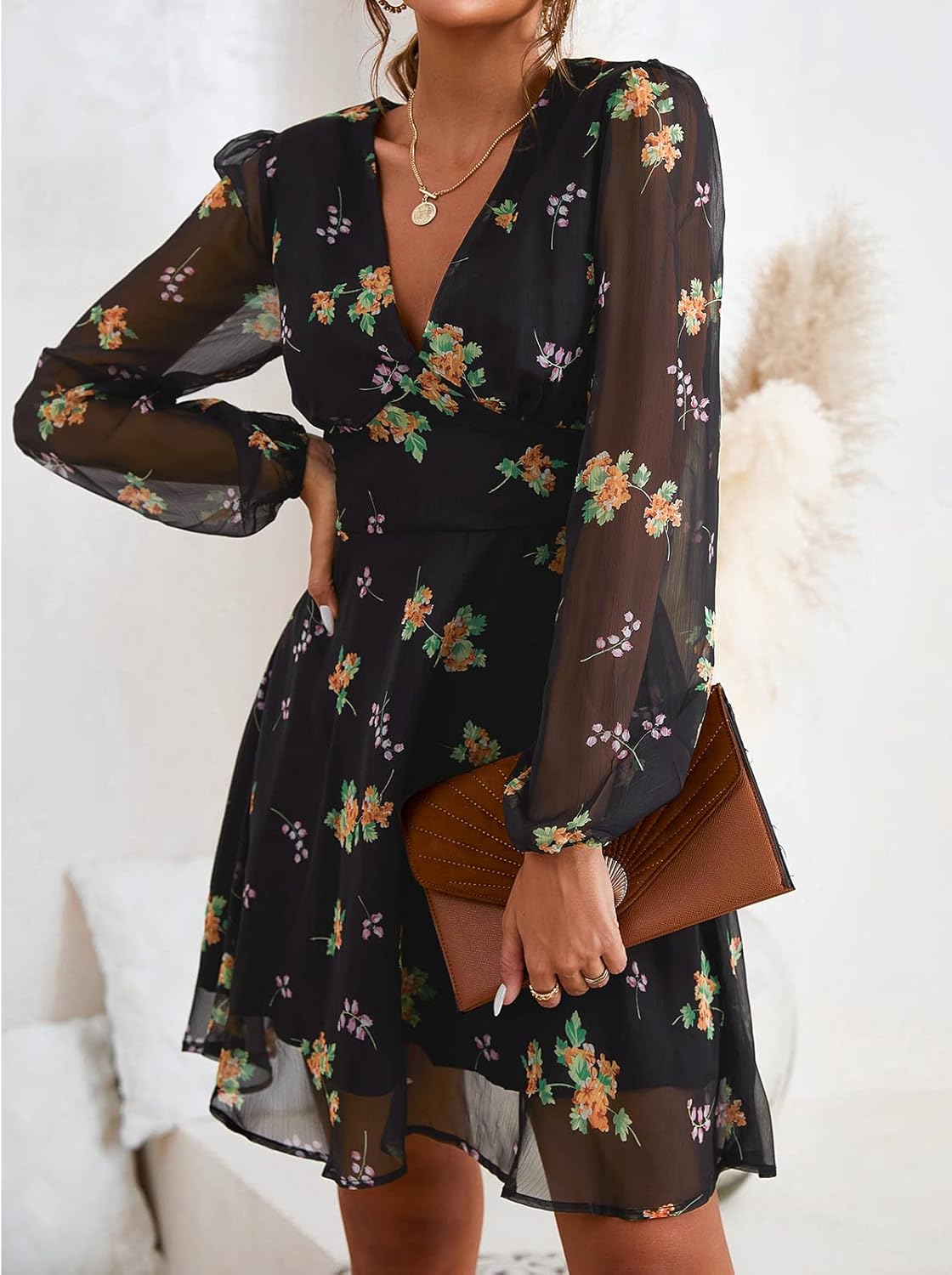 CUPSHE Women's Mini Dress Casual Floral Chiffon Flowy Dresses Long Sleeve Dress for Women - Image 4