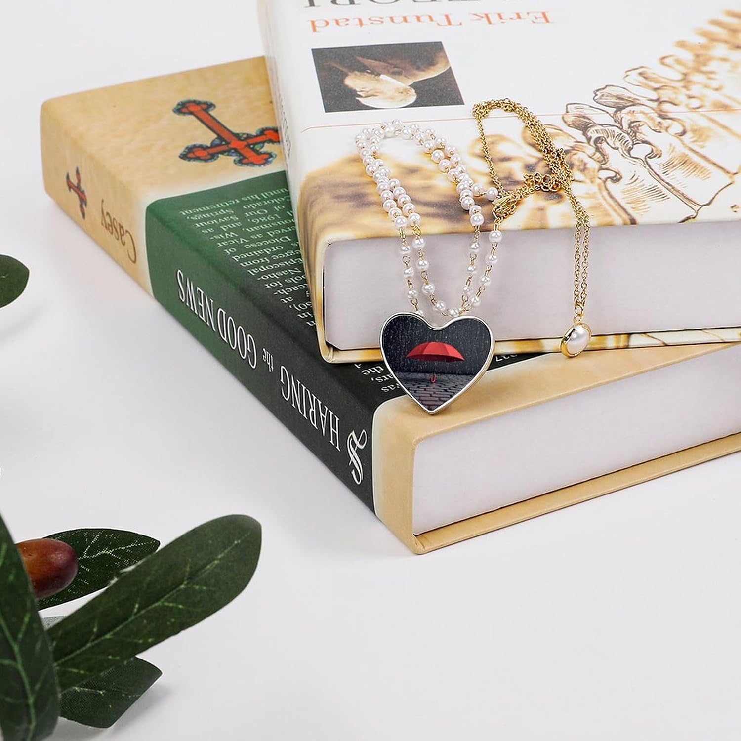 Red Umbrella in Rain Brooch Pins Heart Shaped Lapel Pin Personalized Metal Heart Brooch Badge Fashion Button Badges Clothing Accessory for Coat Dress Clothes Decor&Gifts image 4