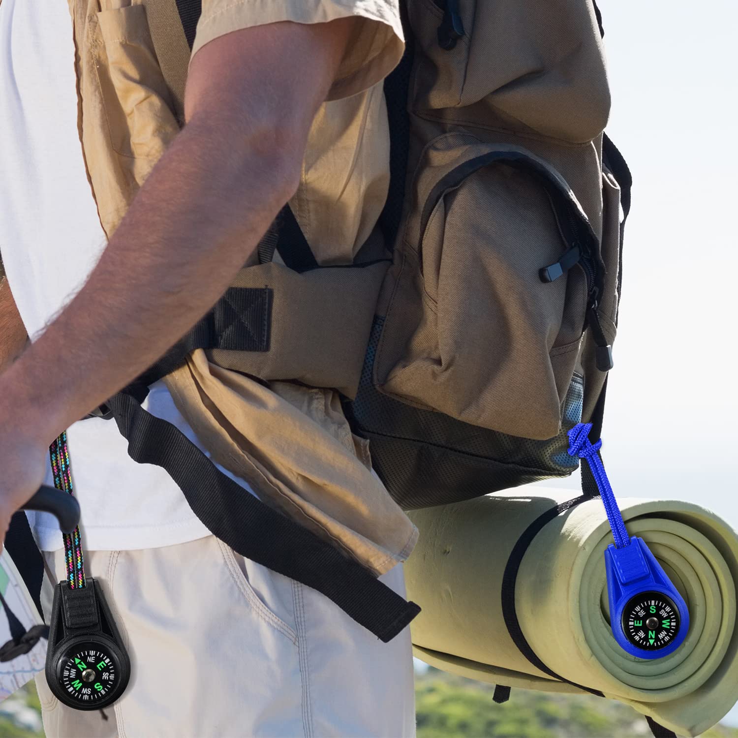 36 mini bussole multicolore di sopravvivenza per campeggio all'aperto escursionismo tascabile compbum riempito di liquido mini compbum su cavo per kit di sopravvivenza di emergenza, cinturino