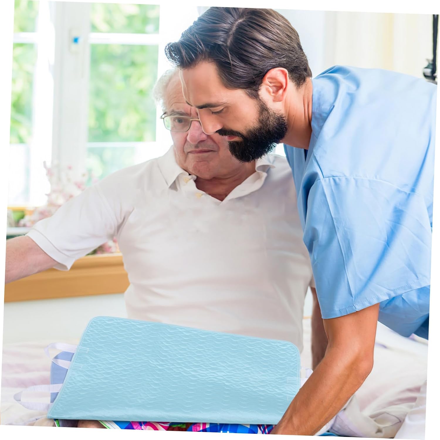 Washable Bed Pad for Adults and Reusable Changing Pad Liner with Handles Absorbent Protective Mattress Cover for Elderly and Bedridden Patients