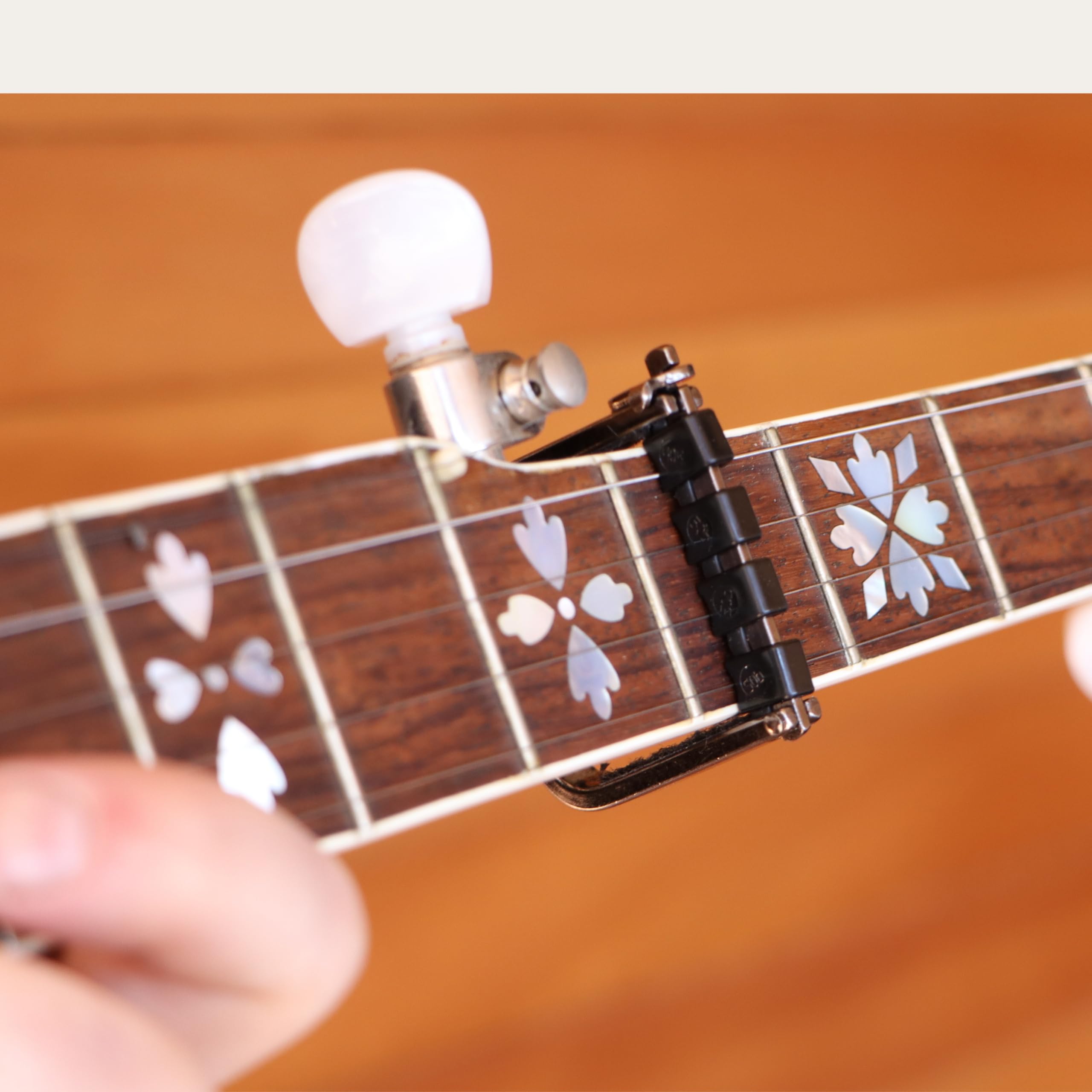 Paige Clik Capo PC-B4-ETI Banjo/Mandolin