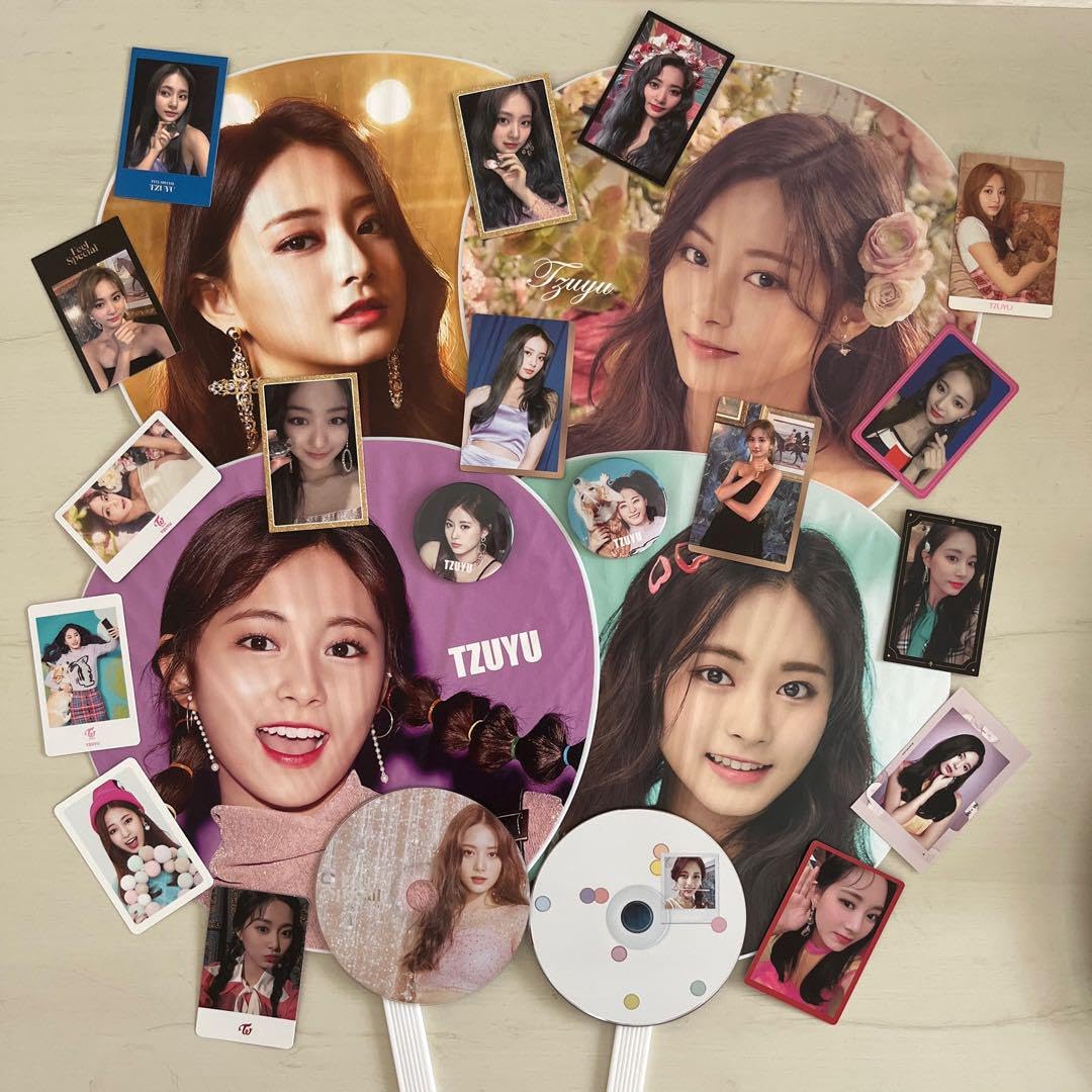 Amazon.co.jp: TWICE ツウィ トレカ 缶バッジ CD 24点セット : おもちゃ