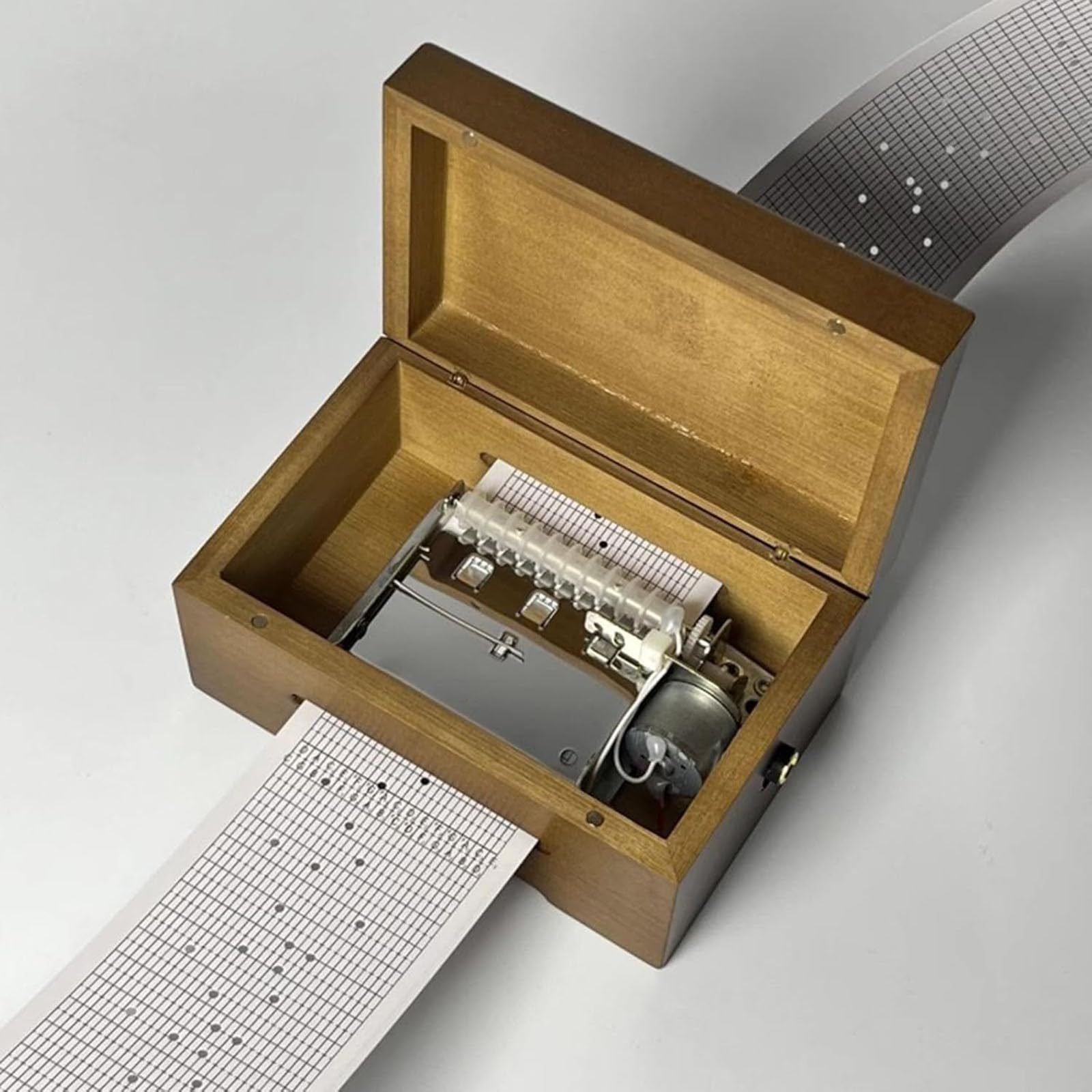 Kit de caja musical de bricolaje, caja de música eléctrica de madera con 30 notas, velocidad ajustable, cintas de papel de 5 m, incluye perforador, herramienta de música personalizada para todas las