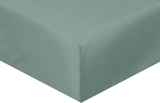 Sleepdown Fitted Sheet Super Soft Cosy Easy Care Polycotton Bed Linen Luxury Bedding Bedsheet 25cm Deep Non Iron - Sage Green - King