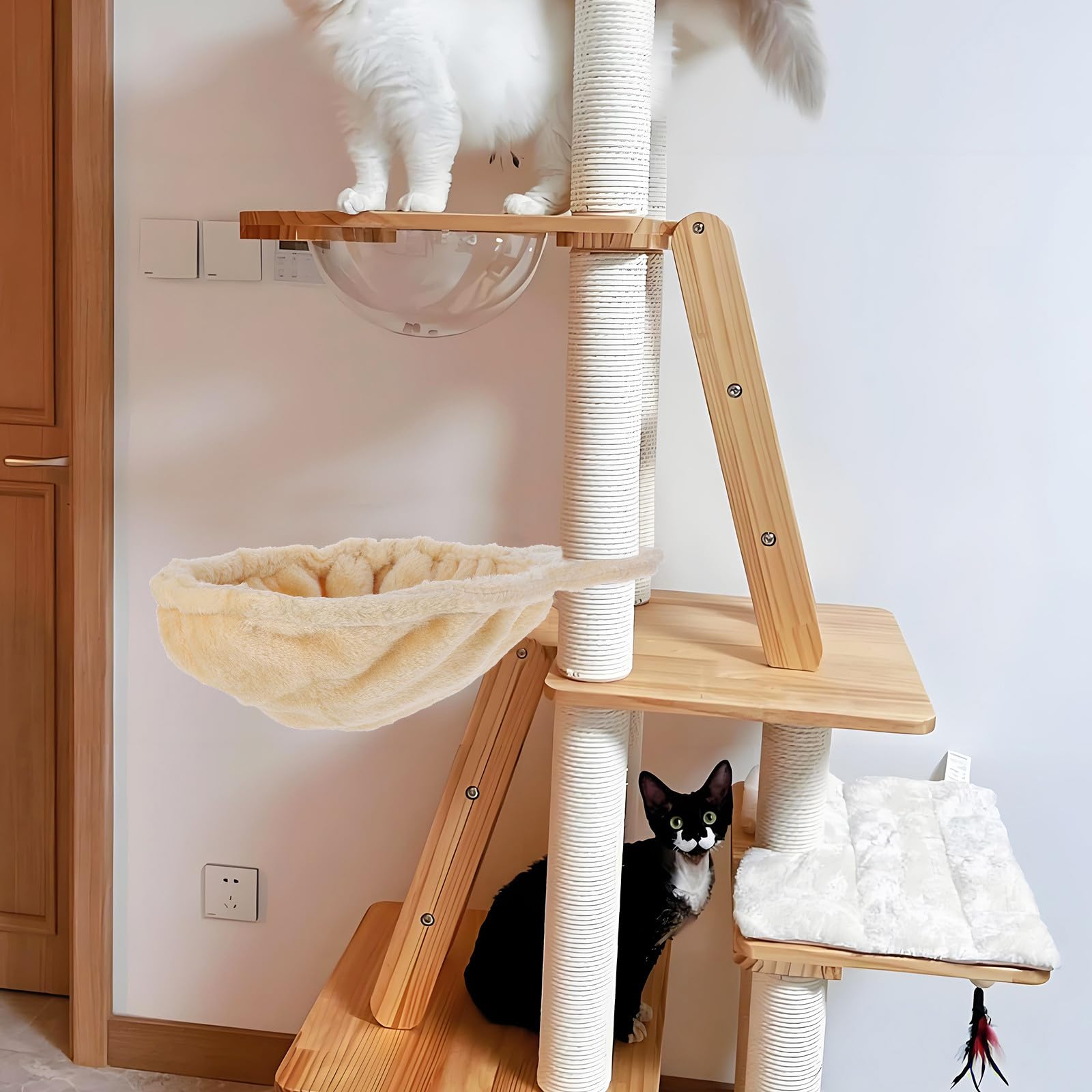 Hamac pour Chat en Peluche Doux Beige, Lit Suspendu à Fenêtre, Nid Douillet Intérieur pour Chat Adulte, Meuble de Repos et Aire de Jeux