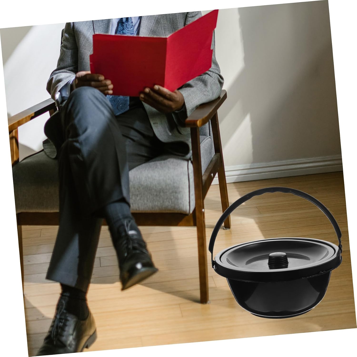 Outanaya Wheelchair Potty Lid Commode for Seniors Washable Bedside Toilet Portable Potty Chair for Adults Travel-Friendly Design