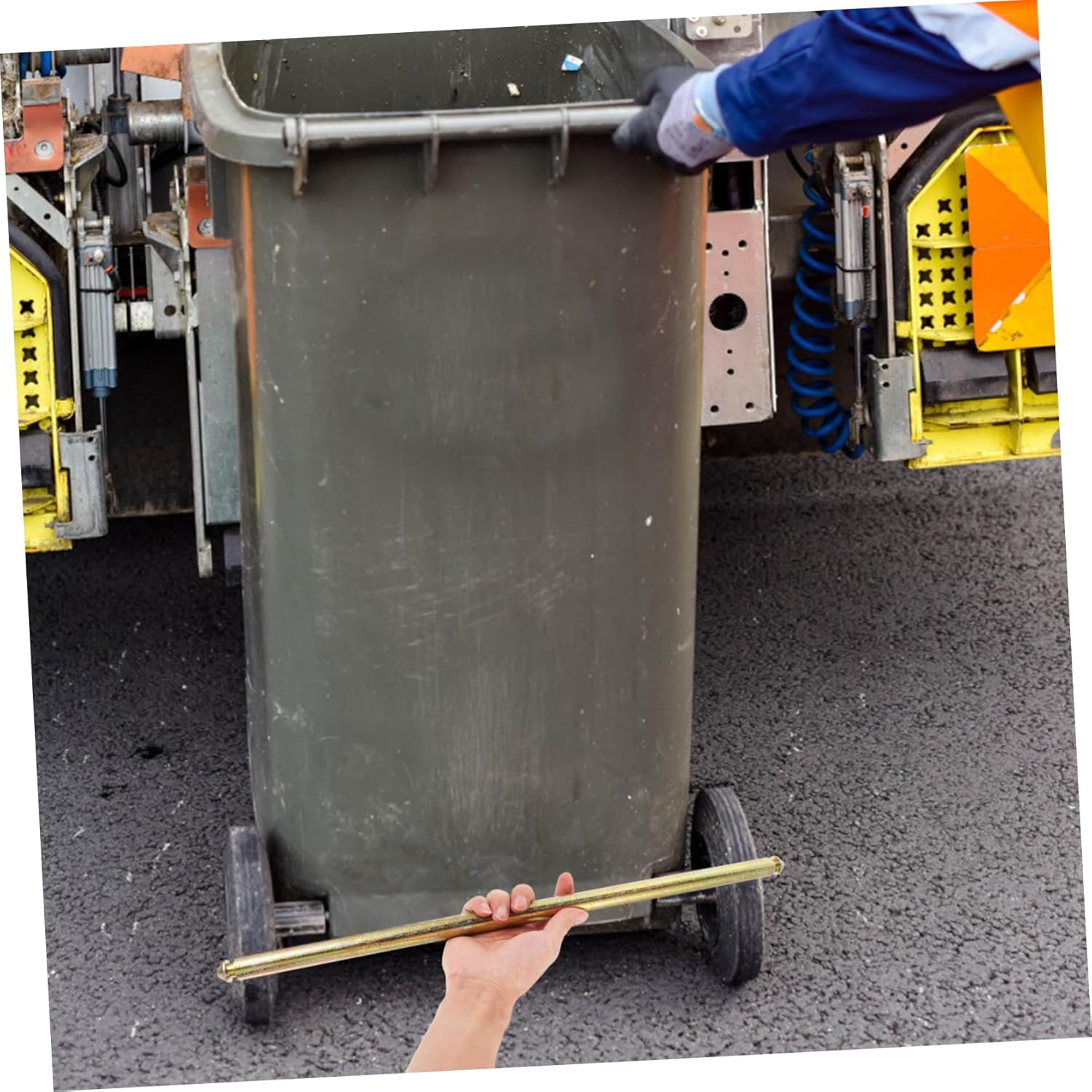 Alipis 1pc Trash Can Wheel Shaft Outdoor Trash Can Support Shaft for Standard Garbage Bins Solid Design for Easy Maneuvering and Energy Saving