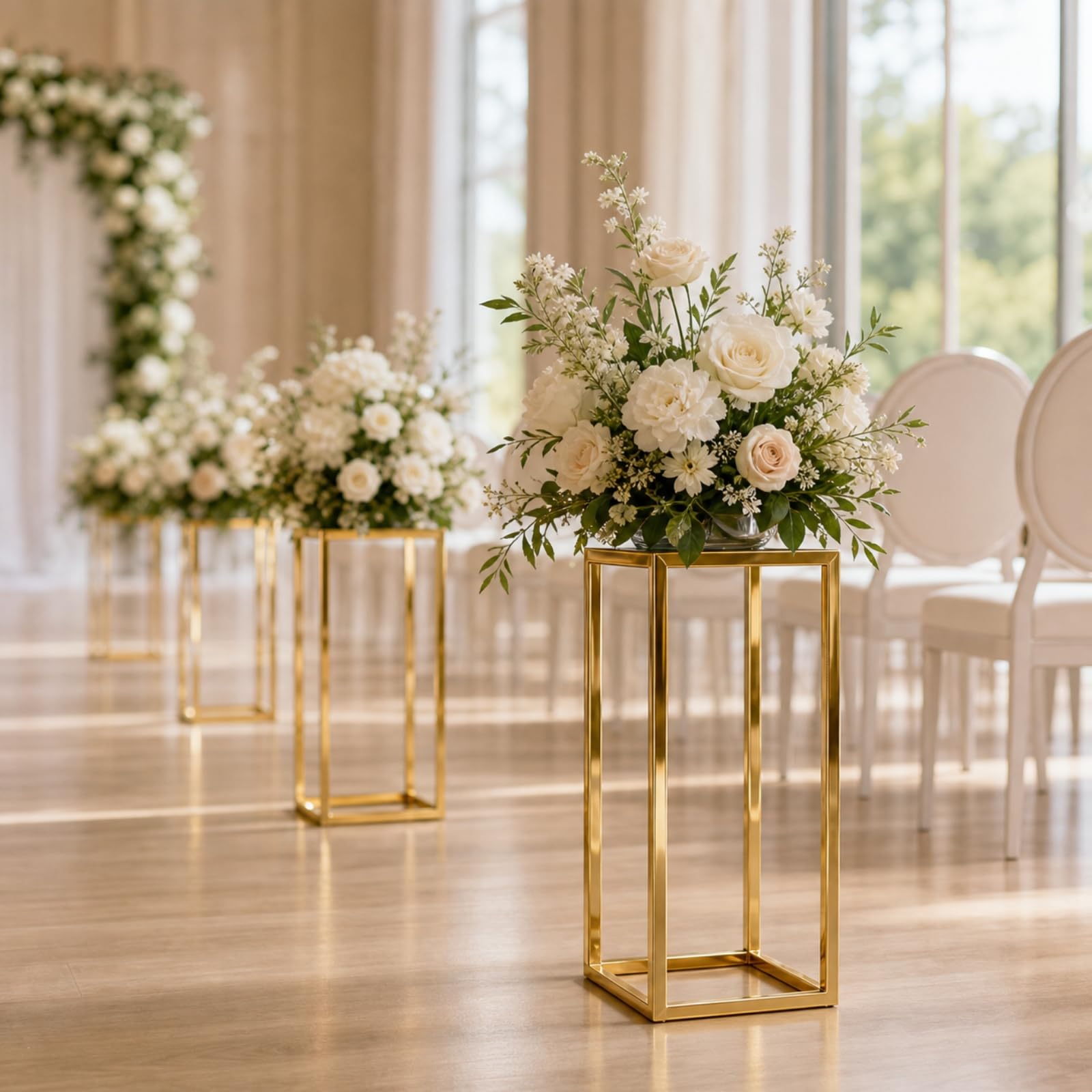 Wedding Decorative Frame Supporto Geometrico Stand Piedistallo Colonna in Finitura Oro per Centrotavola Floreali E Oggetti Espositivi Adatto per Matrimoni Cerimonie Eventi Ristoranti , 22 22 40 Cm