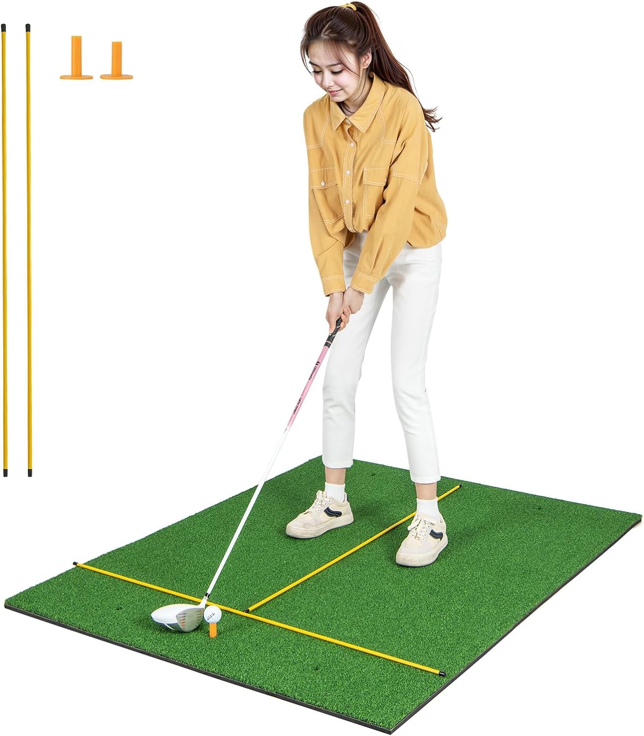 GYMAX Alfombrilla de Golf para Golpear Pelotas, Tapete de Césped Artificial para Práctica de Golf Interior y Exterior con 2 Tees de Goma y 2 Palos de Alineación