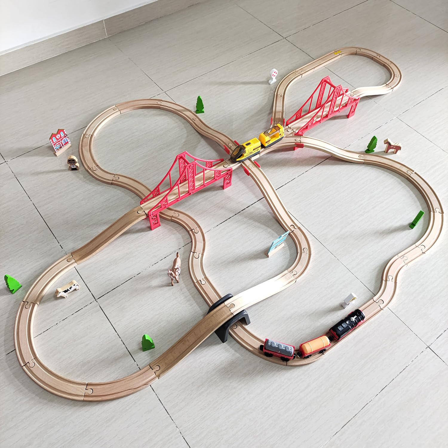 Juego de accesorios de madera para vías de tren, juego de puentes colgantes rojos grandes, compatible con todas las principales marcas, regalo de cumpleaños de Navidad para niños y niñas, paquete de