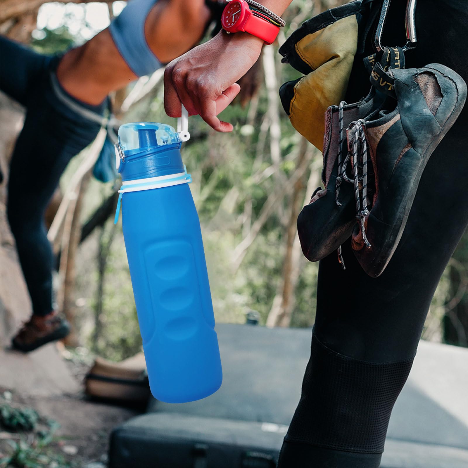 Sport Trinkflasche Faltbar 1L/550ml,Silikon Faltflasche Ultraleicht & Auslaufsicher mit Ein-Knopf-Bedienung,Sportflasche Faltbare Trinkflasche Outdoor Aktivitäten Radfahren Wasserflaschen (Blau) Sport & Freizeit
